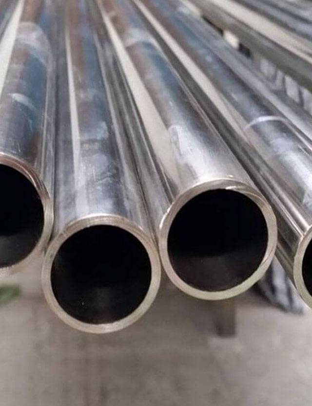 Pipe and Tubes Stainless steel pipes of different diameters and lengths